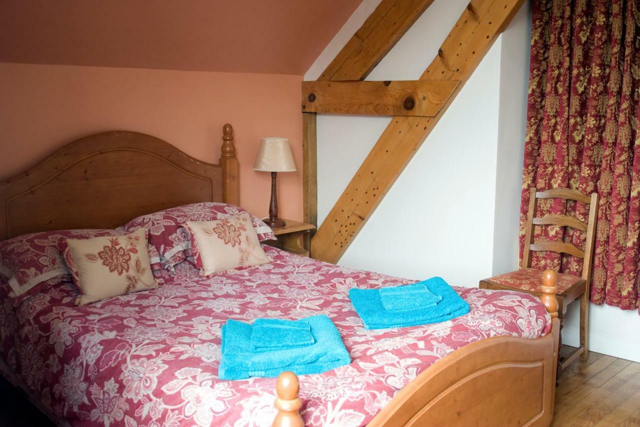 La Nesliere Chambres D'Hotes Bio Saint-Symphorien-des-Monts Exterior foto